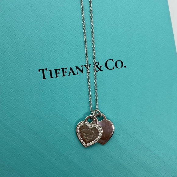 Return to Tiffany Mini Tags w/Diamonds 18k Gold - Picture 5 of 5